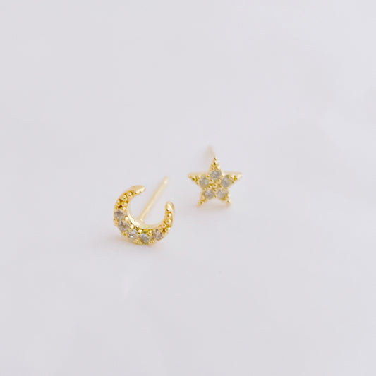 EB023 Mini Moon & Star Earrings